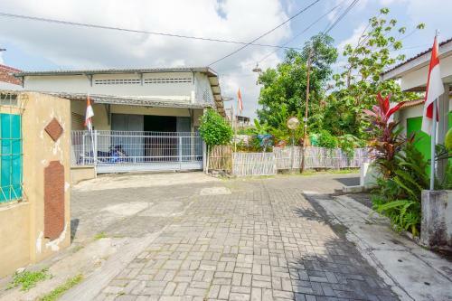 Komala Guesthouse Malioboro By Bukit Vista