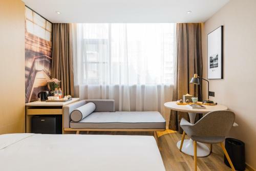 Atour S Hotel Shanghai Oriental Pearl Tower