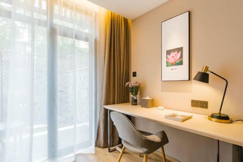 Atour S Hotel Shanghai Oriental Pearl Tower