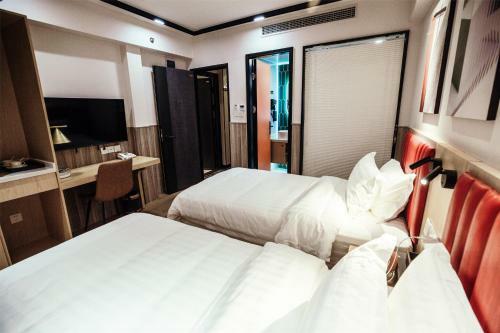 Fishinn Hotel People Square