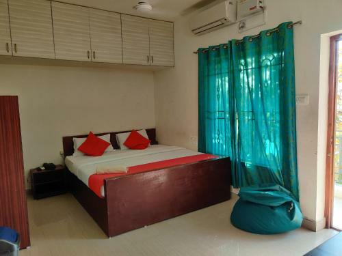 Hostal Living Edge Residency