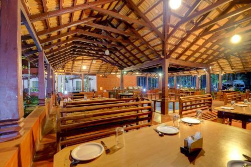 Hotel Ezzenza Areca Resort
