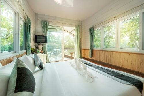 Hotel Ratathara Resort