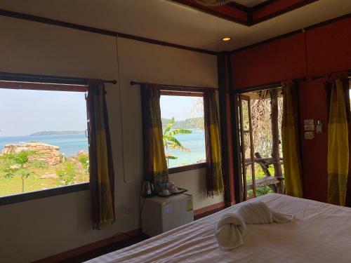 Hostal Kinnaree Resort Koh Kood