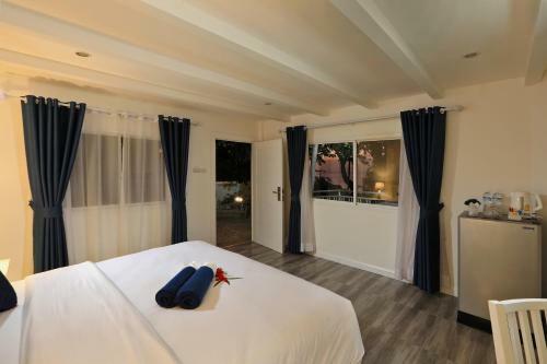 Hotel Kata White Villas