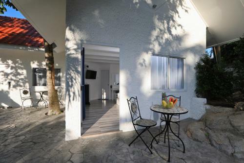 Hotel Kata White Villas