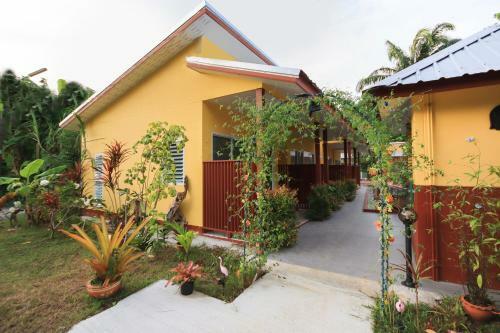 Hotel Oyo 75342 Ban Elephant Blanc Bungalow
