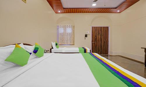 Hotel Treebo Trend Cecil Resort