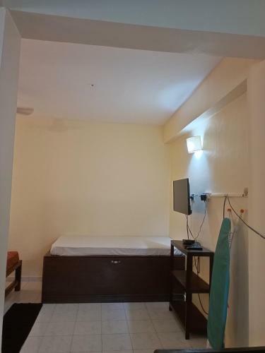 Hotel Alanapoolstay
