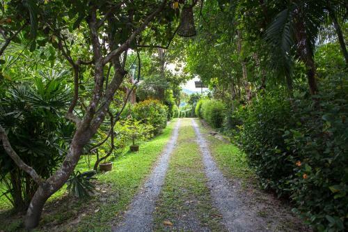 Villa Mae Nai Gardens