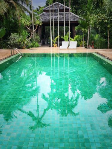 Villa Mae Nai Gardens