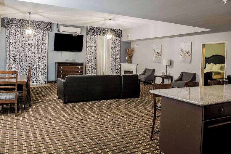 Evangeline Downs Hotel, An Ascend Hotel Collection Member