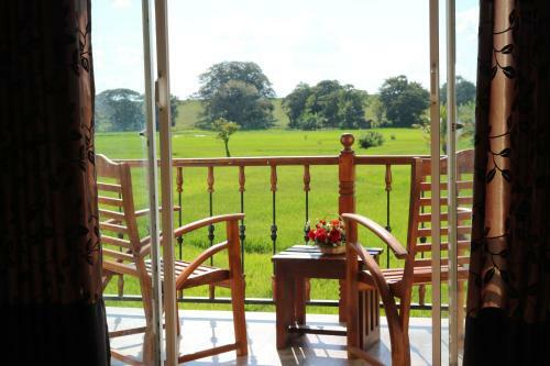 Hostal Manel Guest House
