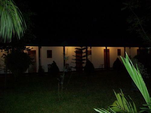 Hostal The Senaro Holiday Inn