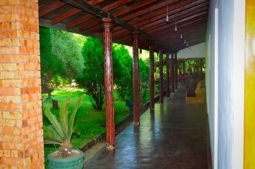 Hostal The Senaro Holiday Inn
