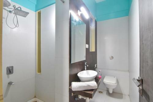 Luxurious 4-bhk Villa With Private Swimming Pool & Parking