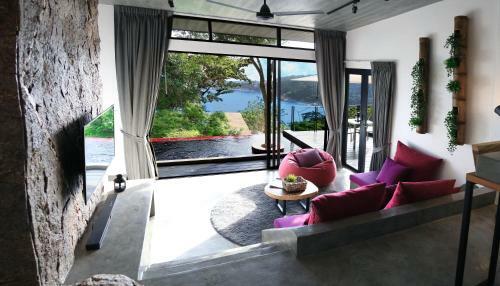 Pahili Pool Villas - Sha Plus