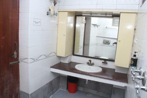 Skyry Hotels T Nagar