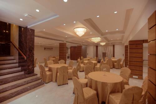 Hotel The Madras Grand