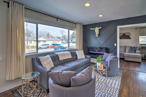 Modern Littleton Home With Yard Pets Welcome!