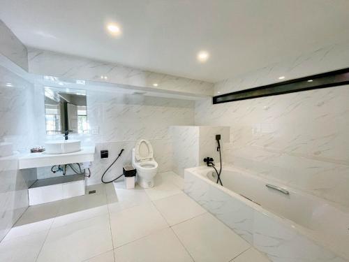 Patong Sunset Villa Phuket