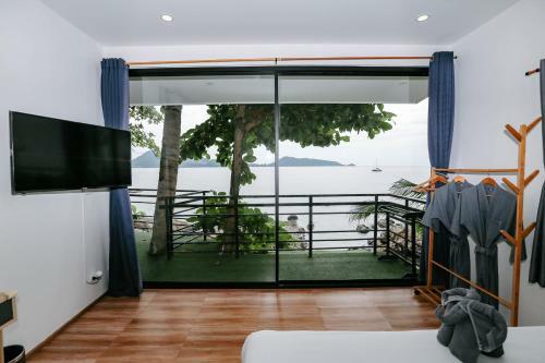 Patong Sunset Villa Phuket