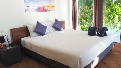 Patong Sunset Villa Phuket