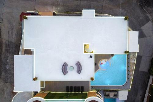 Luxury Villa 8 Bedroom In Patong Beach Villa Infinity