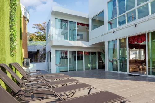Luxury Villa 8 Bedroom In Patong Beach Villa Infinity