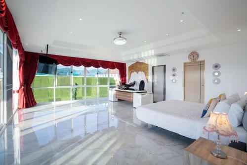 Luxury Villa 8 Bedroom In Patong Beach Villa Infinity