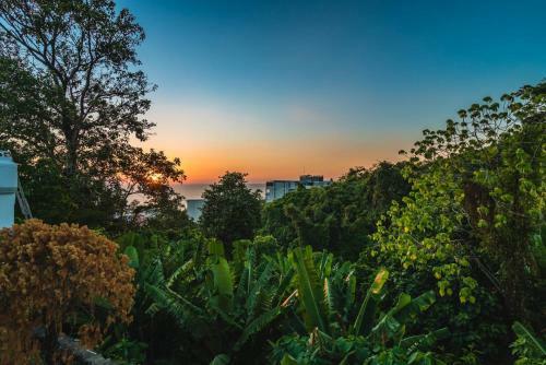 Patong Hill Sea View Villa 4 Bedroom Private Pool