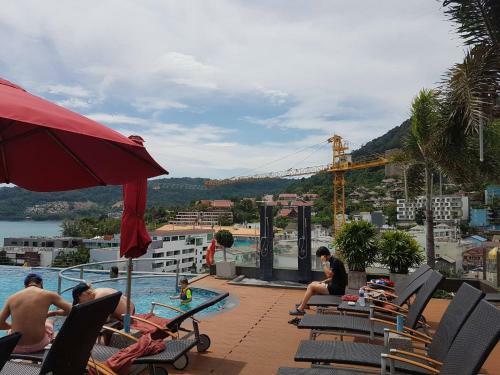 Hostal 3306 Patong Beachfront Apartment Cozy Condoresort