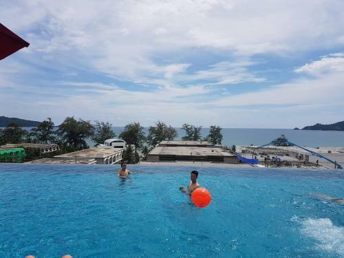 Hostal 3306 Patong Beachfront Apartment Cozy Condoresort