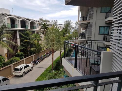 Hostal 3306 Patong Beachfront Apartment Cozy Condoresort