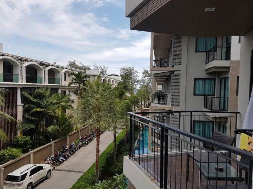 Hostal 3306 Patong Beachfront Apartment Cozy Condoresort