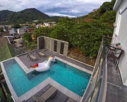 Brand New Villa With Pool And Jacuzzi In Patong