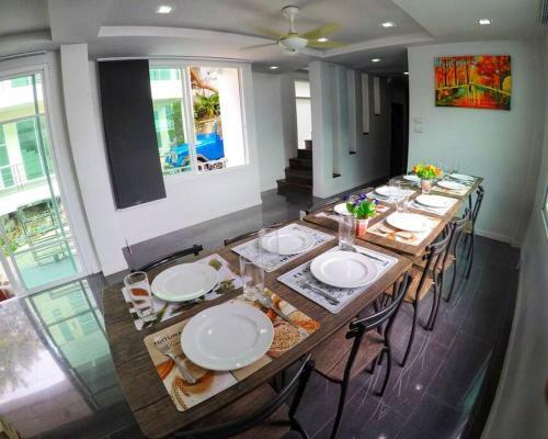 Brand New Villa With Pool And Jacuzzi In Patong