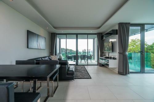 Twin Sands Apartments By Lofty