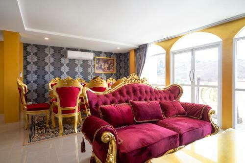 Exclusive Castle Villa With Two Pools+gym+cinema Patong
