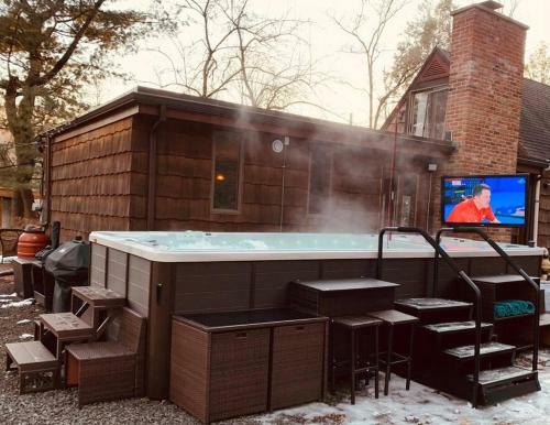 Mt. Carmel Getaway On Sleeping Giant W/ Swim Spa