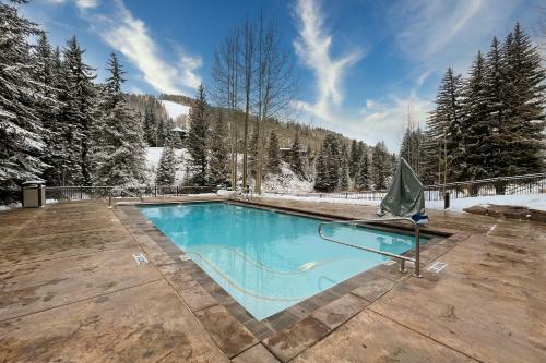 Lion Square Lodge South 451