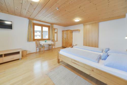 Hostal Pension Haus Romy