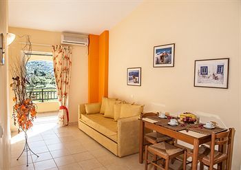 Clio Aparthotel