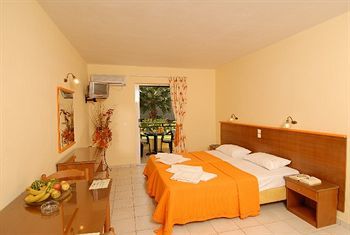 Clio Aparthotel