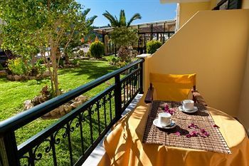 Clio Aparthotel