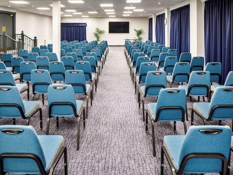 Hotel Mercure Cardiff North