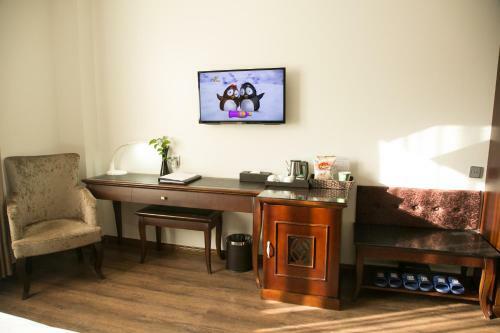 City Bay Palace Hotel