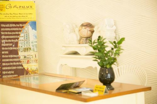 City Bay Palace Hotel