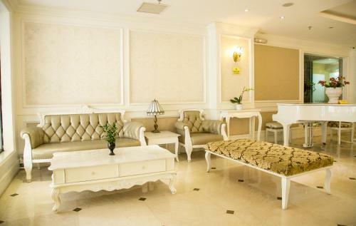 City Bay Palace Hotel