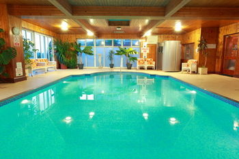 Hotel The Devon Court Resort